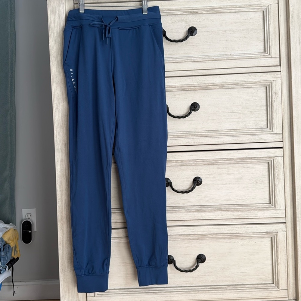 Balance Athletica (now Vitality) women’s select jogger size M color is clarity